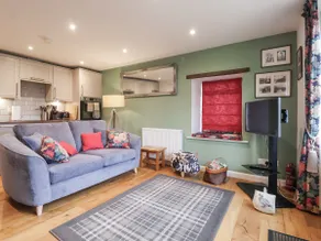 The Farmhouse Kitchen - Image 4