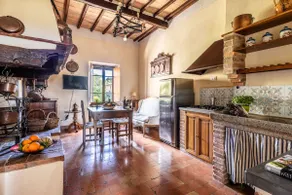 Monticchiello apartment in the historical village with garden Pienza, Siena - Image 4