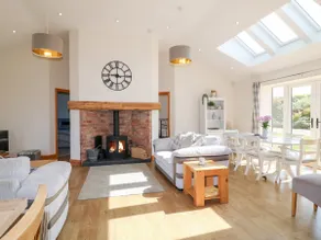 Mandarin Cottage, MELTON MOWBRAY - Image 4