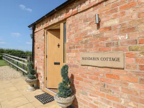 Mandarin Cottage, MELTON MOWBRAY - Image 3