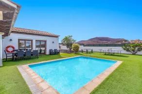Villa Jardin Canario by Villa Plus - Image 2