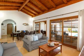 Villa Jardin Canario by Villa Plus - Image 5