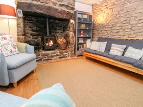 Miners Cottage - Image 4
