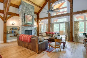 6 Mi to Dtwn Cashiers: Spacious Home w/ Deck - Image 5