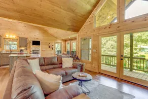 Cabin Near Blue Ridge w/ Fire Pit & Large Deck - Image 5