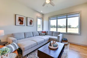 26-Acre Pilot Point Ranch Home w/ Pool & Mini Golf - Image 5