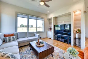 26-Acre Pilot Point Ranch Home w/ Pool & Mini Golf - Image 4