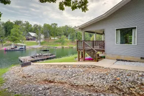 Lakefront Horseshoe Bend Home w/ Boat Dock! - Image 2