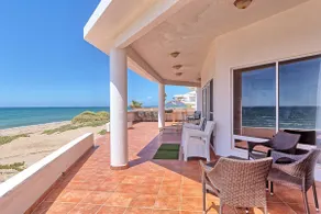 Bella Mareas - Image 2