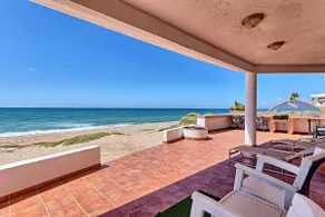 Bella Mareas - Image 3