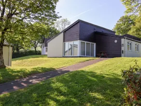 Harcombe House Bungalow 2 - Image 2