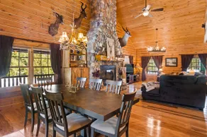 Weatherwood - Gorgeous Luxury Cabin with Spa! - Image 4