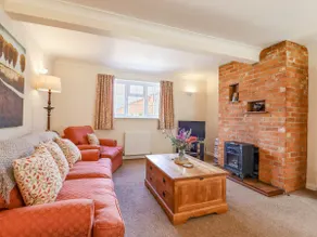 Redwood Cottage - Image 2