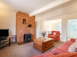 Redwood Cottage - Image 4