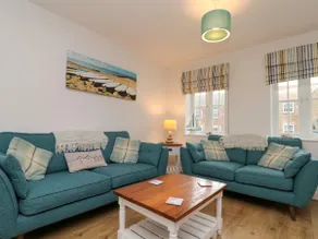 Dotty's Sunshine Cottage - Image 4