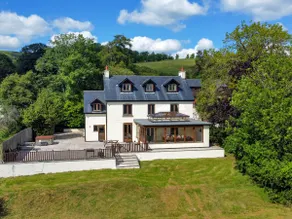 Oakwood House - Image 2
