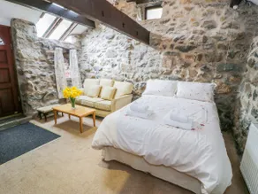 Waterfall Cottage - Image 4