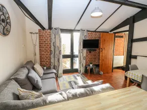 Hitchens Cottage - Image 4