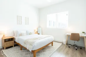 Cozy 2 Bedroom | Gym, Gated | Austin, Texas - Image 3