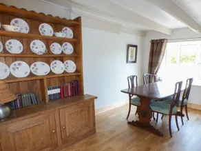 Spring Garden Cottage - Image 5