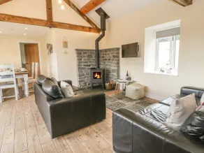 Rhianwen, Plas Moelfre Hall Barns - Image 3
