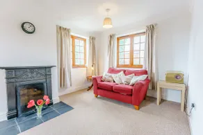Little Melrose - Image 5