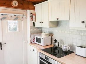 Lyndale Cottage - Image 5