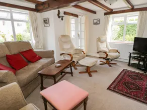 Lyndale Cottage - Image 3