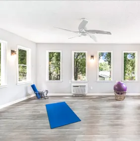 Modern Big Home & Game Room 4B, 3B - Image 3