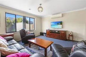 Shiloh House - 3BR w/ Alfresco and Pet Friendly - Image 4