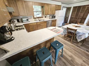 Rustic Farmstay, Bucolic retreat w/Endless Views - Image 5