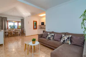 Villa Juanita, Puerto del Carmen, Lanzarote - Image 4