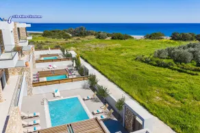 Villa Eva Olivestone by Villa Plus - Image 5