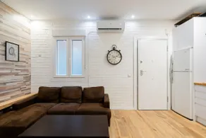 Stylish 1-Bed Apartment in Salamanca Madrid - Image 4
