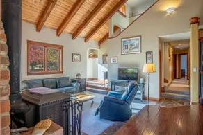 Creekside on Quigley - 3BD Private Home on trails + Hot Tub - Image 4