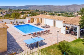 Villa Tosca by Villa Plus - Image 2