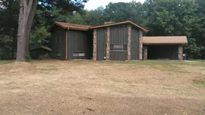 Red River Retreat - Image 2