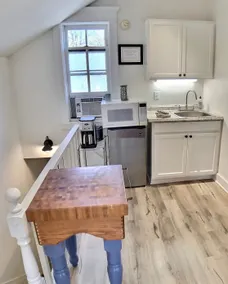 Loft near downtown, Pet Friendly - Image 5