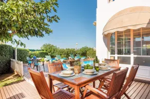Villa Vera by Villa Plus - Image 3