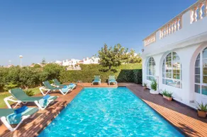 Villa Vera by Villa Plus - Image 4