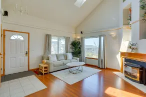 Seaside Eureka Vacation Rental w/ Bay Views! - Image 4
