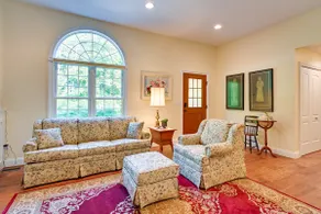 Charming Flushing Cottage w/ Deck + Spacious Yard! - Image 4