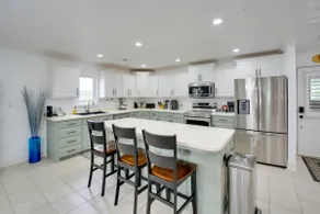 Lakefront Hot Springs Condo w/ Dock Access & Views - Image 2