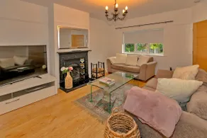 Finest Retreats - DeBarnes House - Image 2