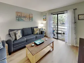 Fiddler's Cove 1st Floor, No Steps, 2 Heated Pools, Pickleball, 8 Min walk to Beach, Hot Tub - Image 3