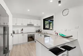 Pipers Spot - Pet Friendly - Fireplace with Swimming Pool - Image 5
