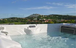Villa Carbon Residence - Image 3