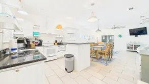 Summertime Blues 5706-3BR Home-Sleeps 11 - Image 2