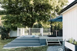 Luxe Sandbanks Resort w Hot Tub, Sauna, Plungepool - Image 4