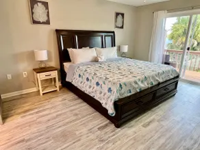 Waterfront Retreat w/ Free Activities & Cozy Vibes - Image 4